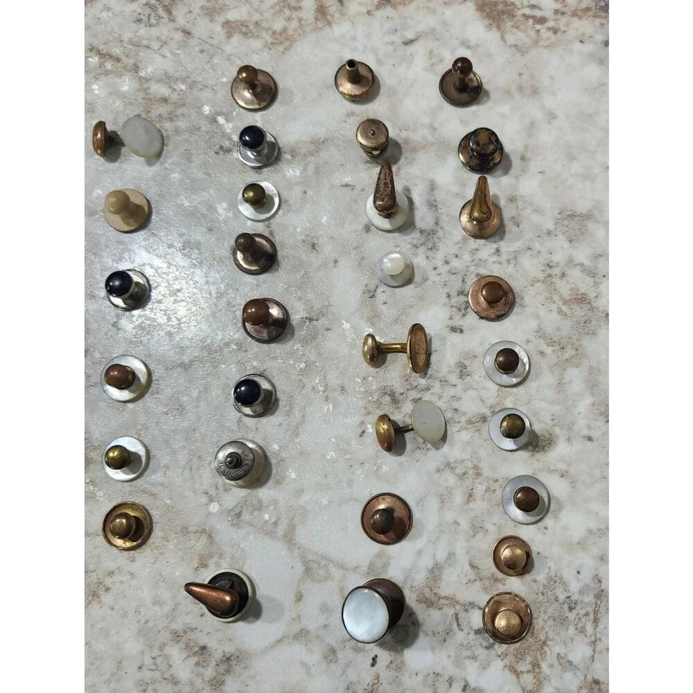 Mixed Estate Lot of Vintage CUFFLINKS - Gold Tone & Silver Tone -  5+ Pairs